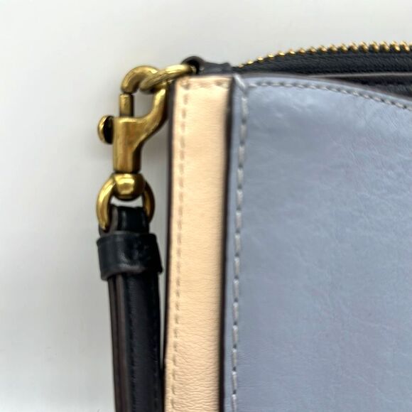 COACH Wristlet Tri-Color Leather Brass Hardware Zippered w/ Front Pocket - Picture 7 of 12